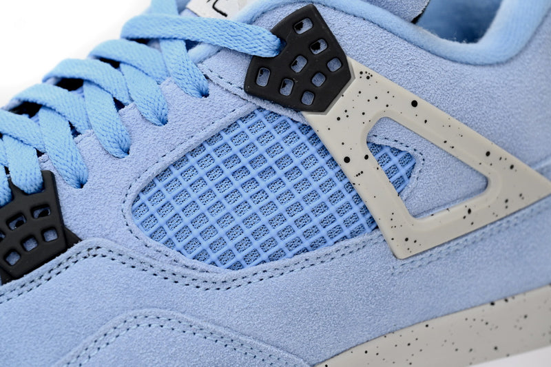 Air Jordan 4“University Blue”🌌