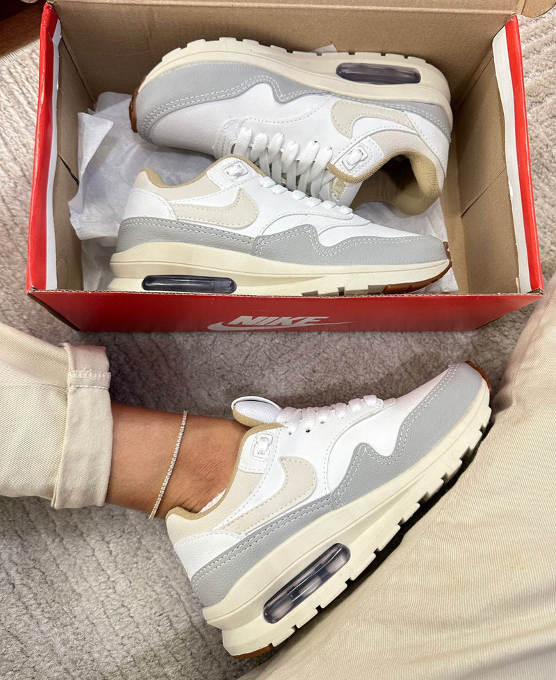 👟🌟Nike Air Max 01 🌟👟 - Branco com Cinza