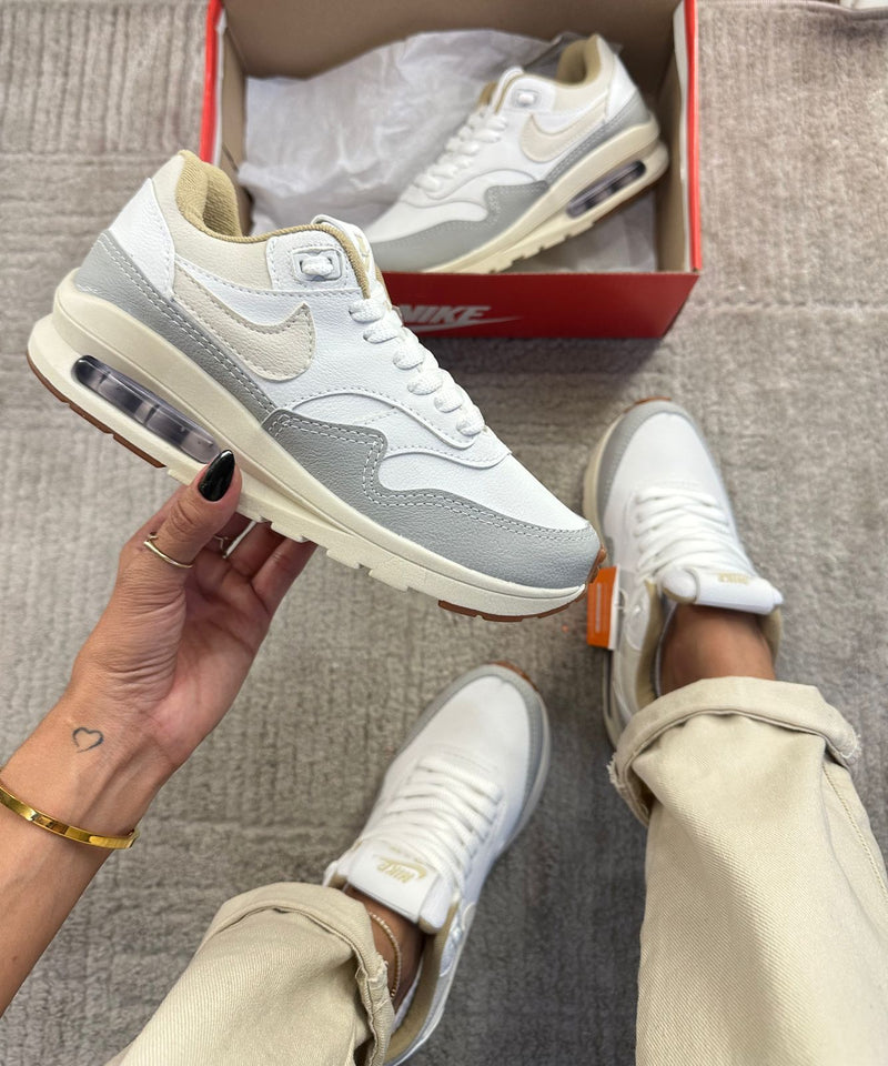 👟🌟Nike Air Max 01 🌟👟 - Branco com Cinza