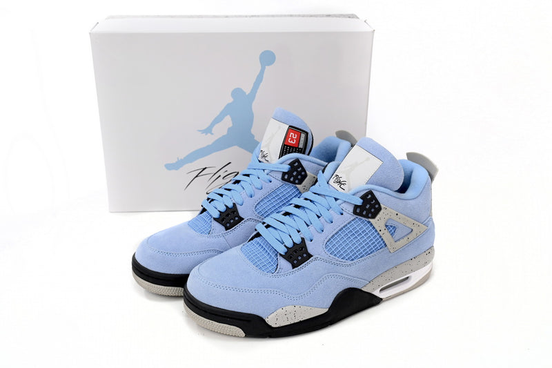 Air Jordan 4“University Blue”🌌