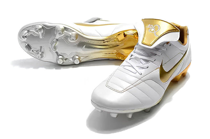 Chuteira de Campo Nike Tiempo Legend 7 R10 FG - Branco, Dourado